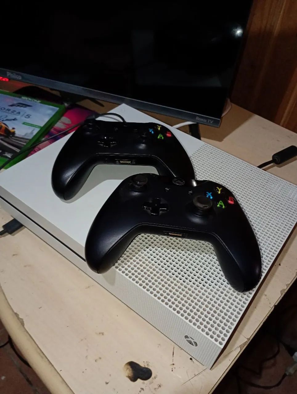 Vendo Xbox one s 2 controles