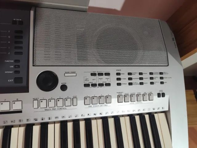 Teclado Yamaha PSR S700 - Foto 3
