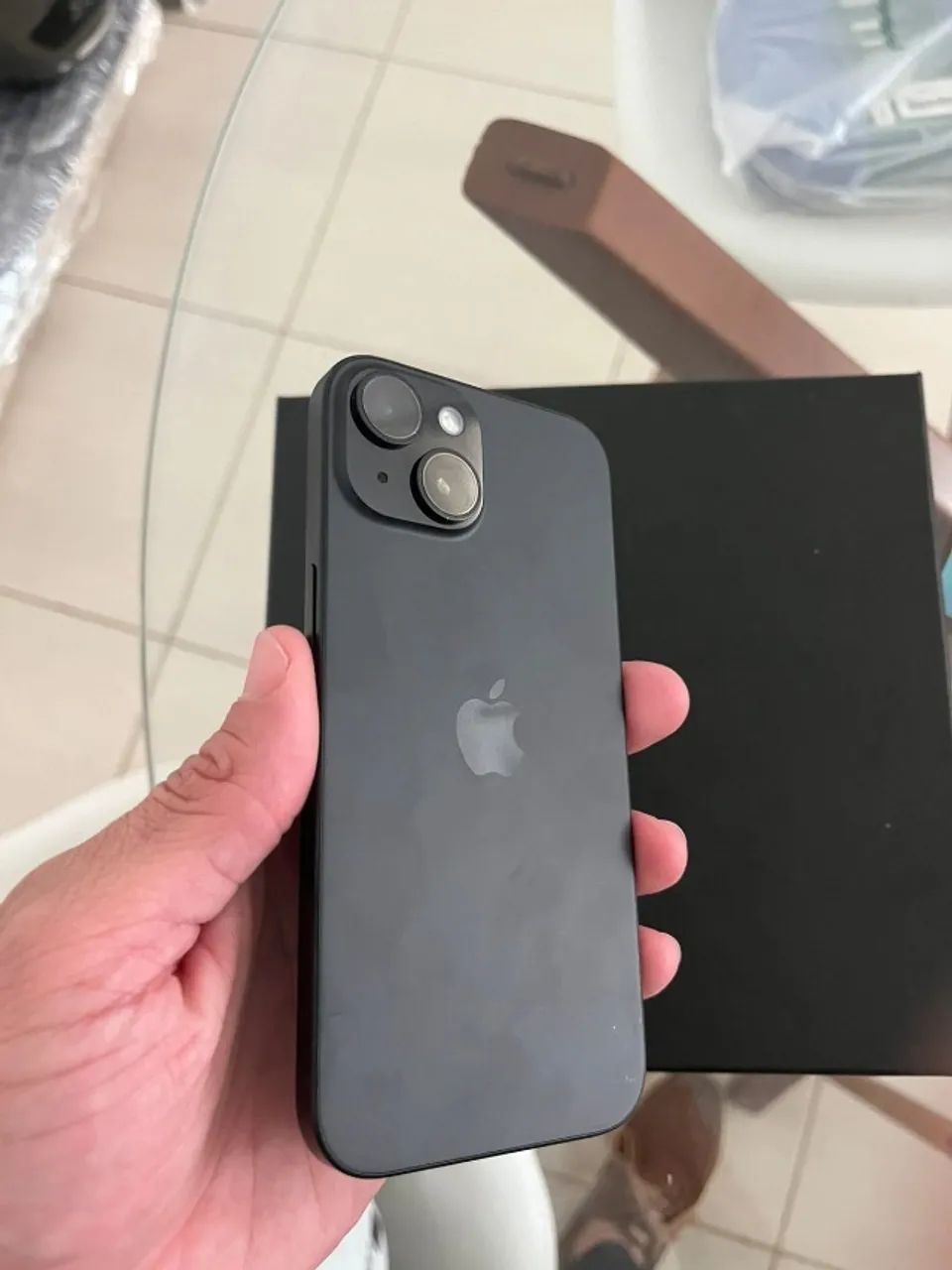 iPhone 15 Preto 128 GB com NF Bateria 93 - Celulares e Smartphones