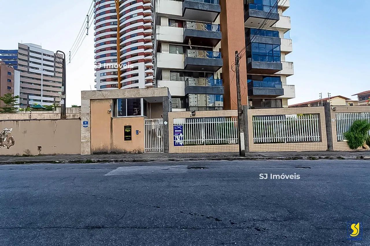 Apartamento com 1 suíte, 2 quartos e 2 vagas no Cocó