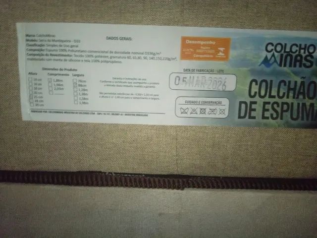 Cama e colchão 