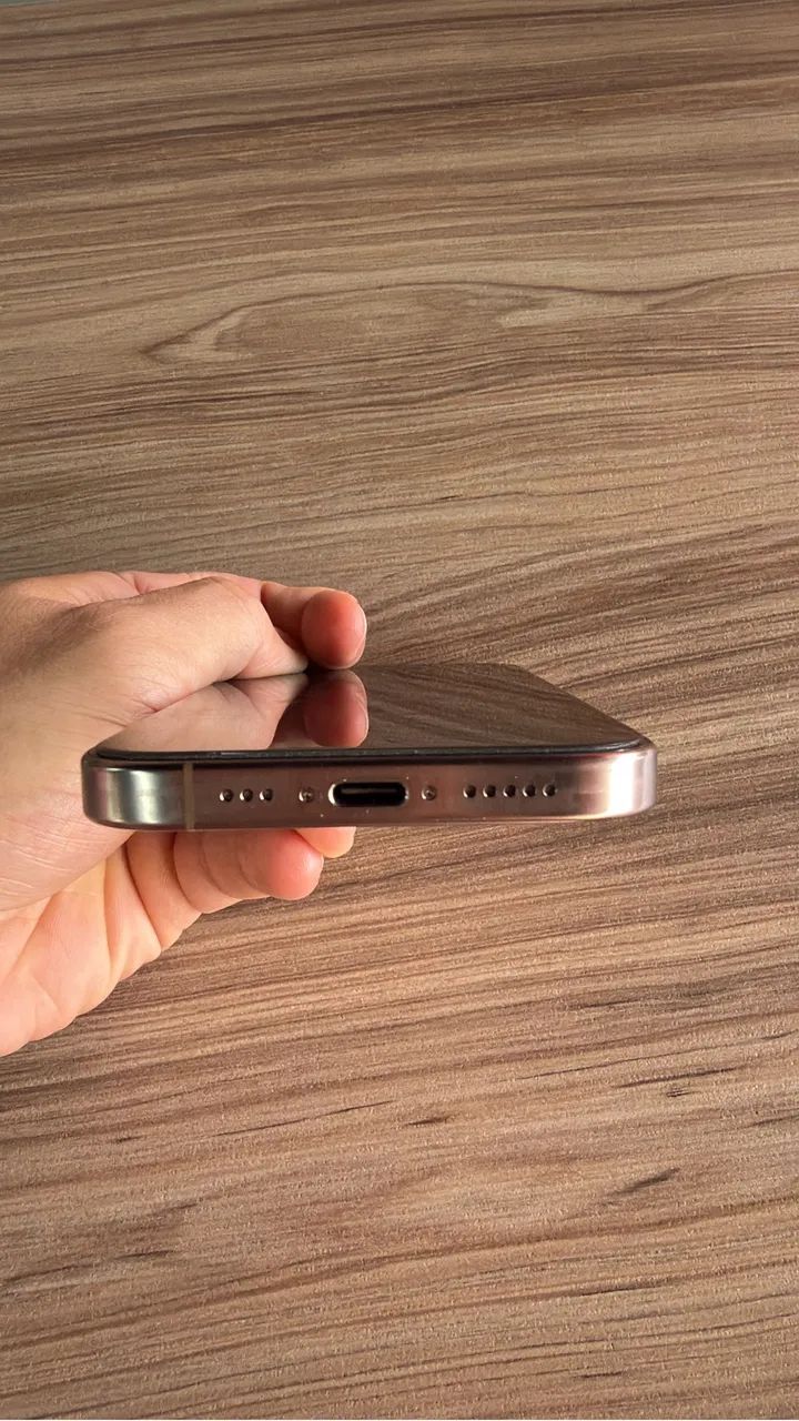 iPhone 16 Pro Desert Titanium  - Foto 5