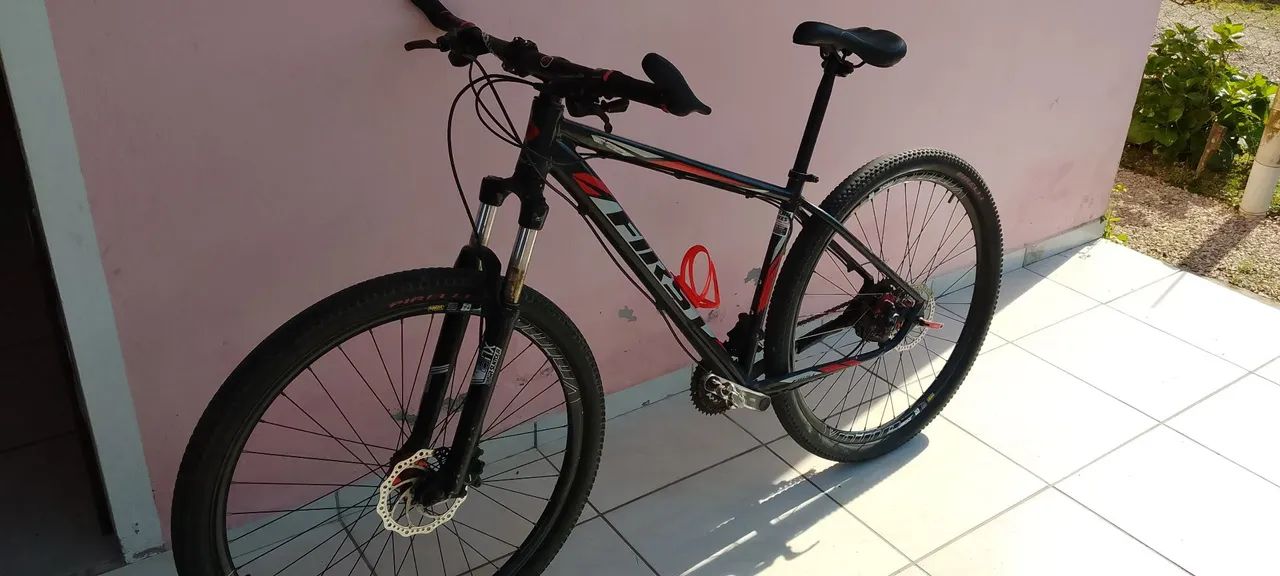 Bicicleta FIRST Aro 29 