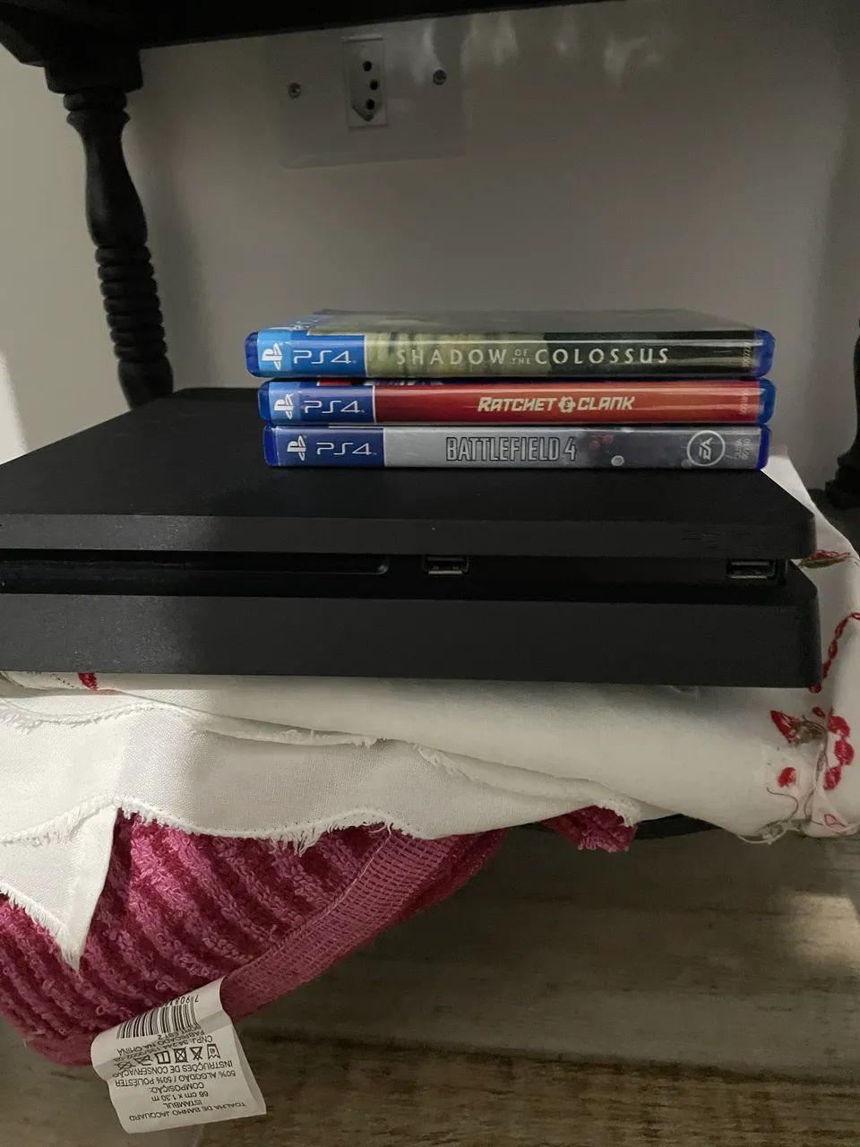 Ps4 Slim 1tb 2 controles - Foto 3