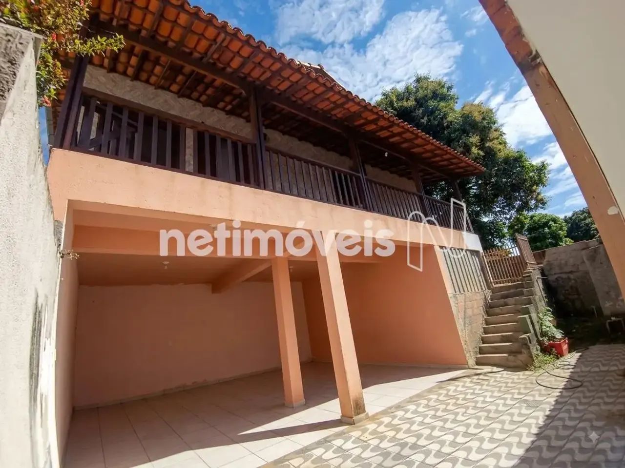 Casa Ampla à Venda no Dom Bosco  03 Quartos e 02 Suítes! - Foto 3