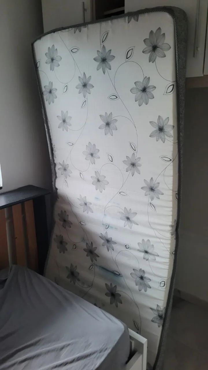 VENDO COLCHÕES E CAMA - Foto 3