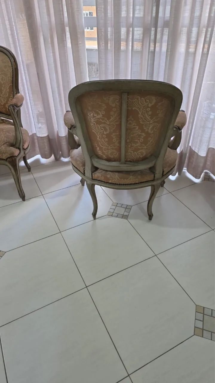 Cadeiras Luis XV Lindas - Foto 2