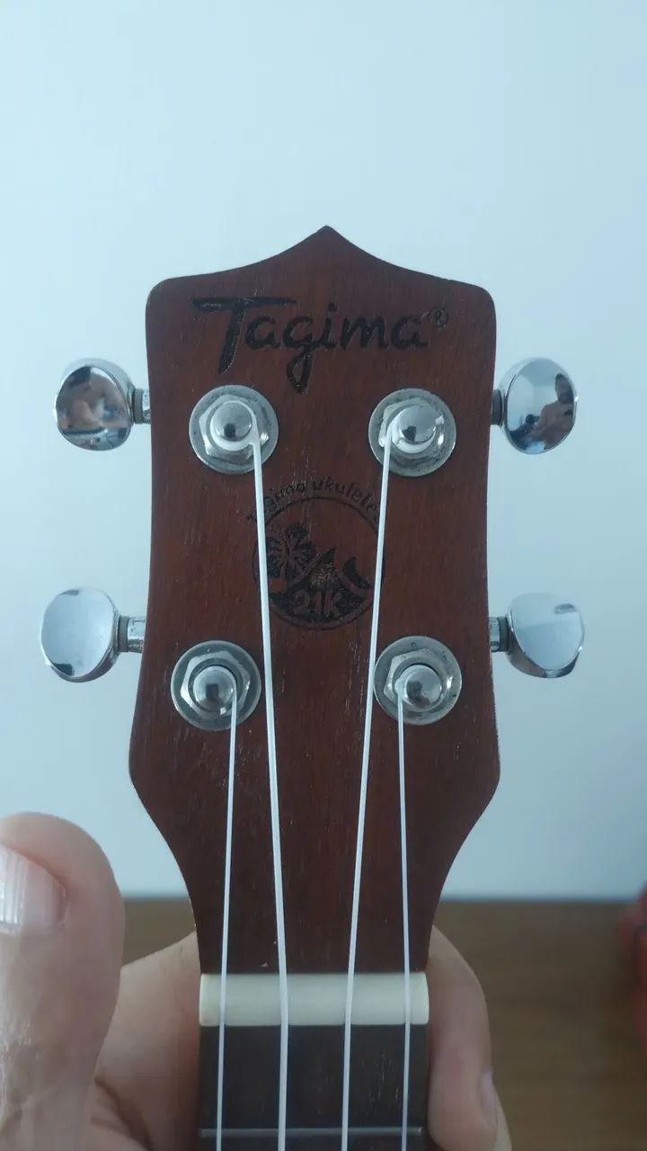 Ukulele Tagima + capa de proteção  - Foto 3