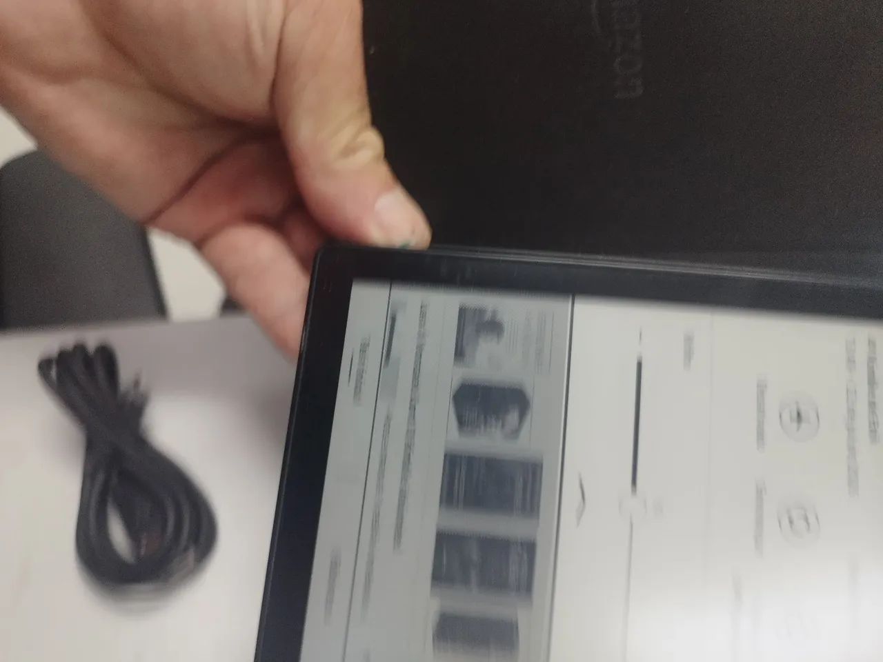 Amazon Kindle OASIS 8 geração  - Foto 4
