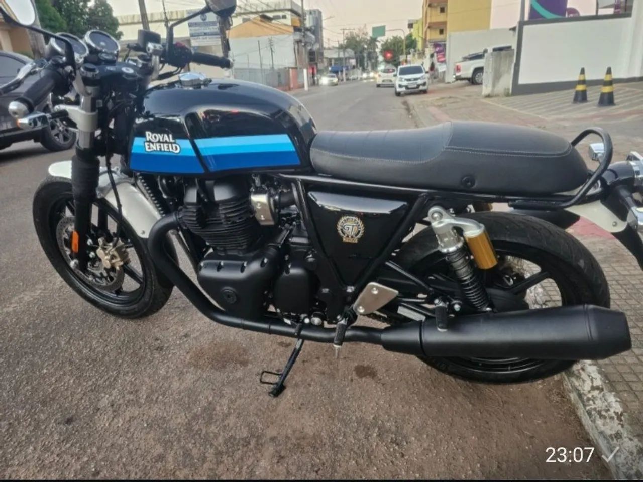 Royal Enfield Continental GT 650 - Foto 2