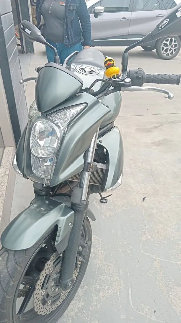 Vendo moto 650cc
