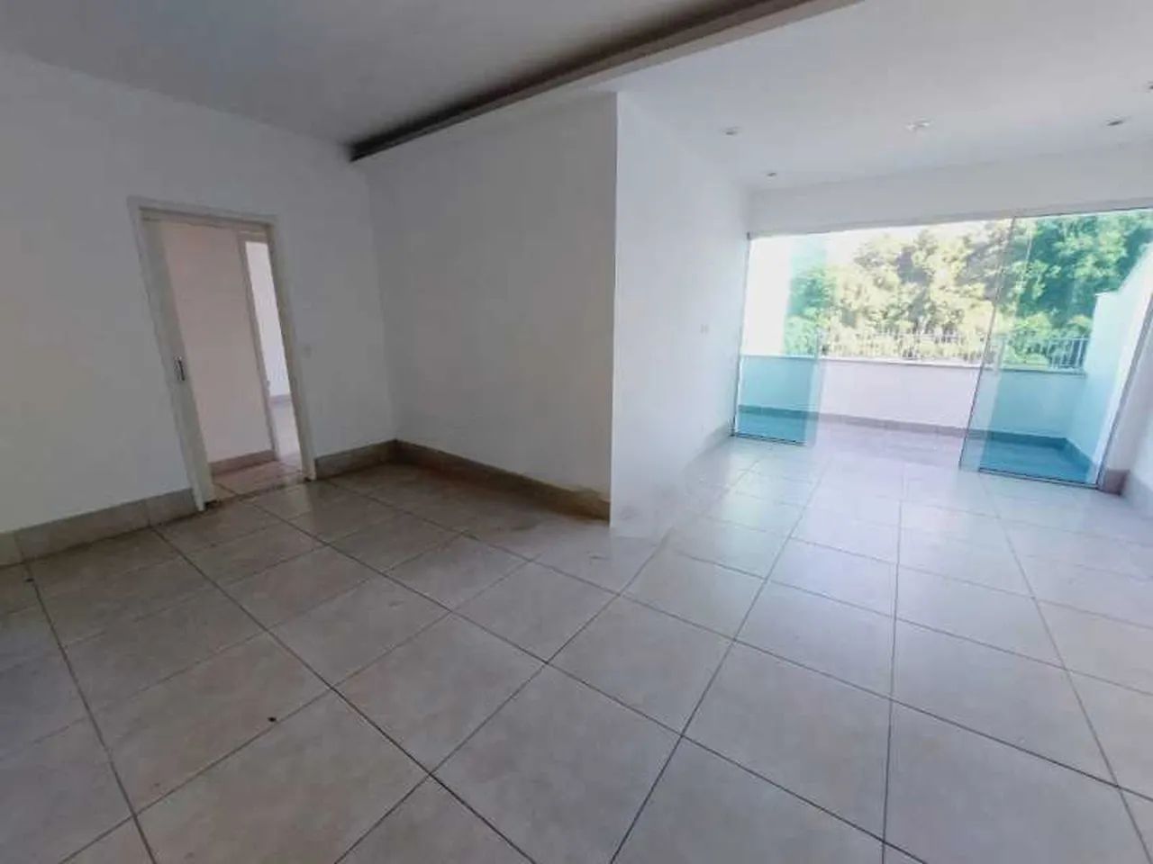 Cobertura - / Residencial / Laranjeiras