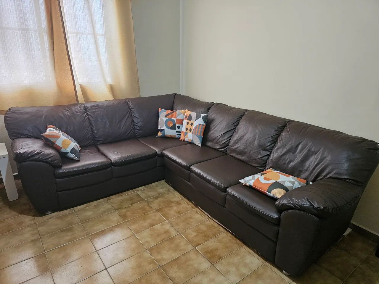 VENDO SOFA EM COURO - Foto 2