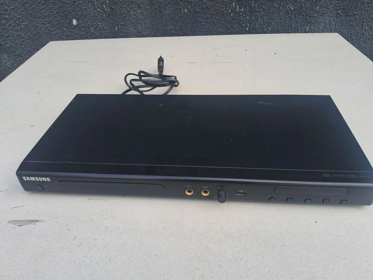 Aparelho DVD COM CONTROLE 