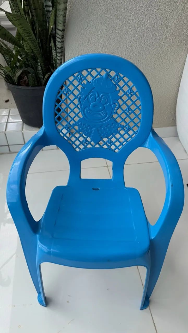  CONJUNTO INFANTIL - MESA + 2 CADEIRAS  - Foto 4