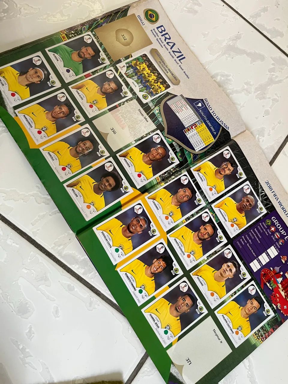 ÁLBUM COPA 2018, 90% COMPLETO - Foto 2