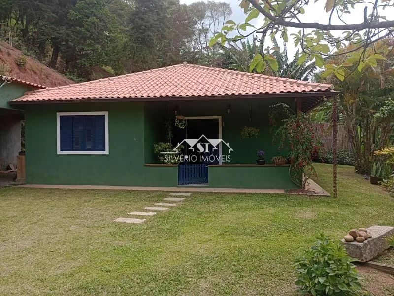 Casa- Petrópolis, Araras