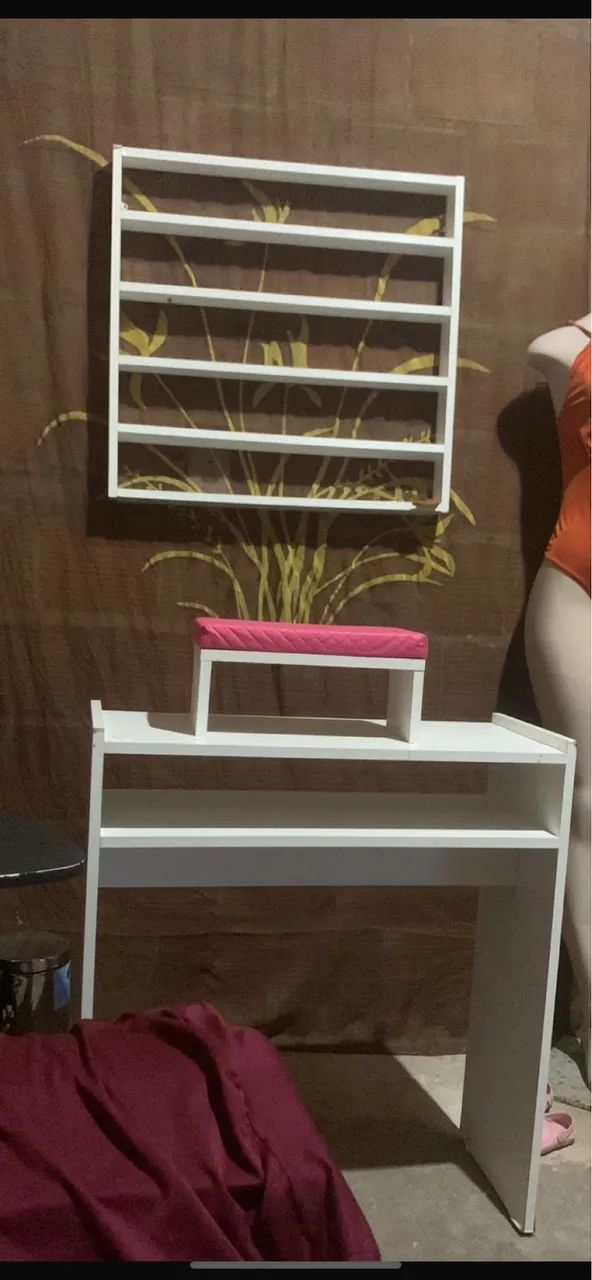 Mesa de manicure 447449744352235520