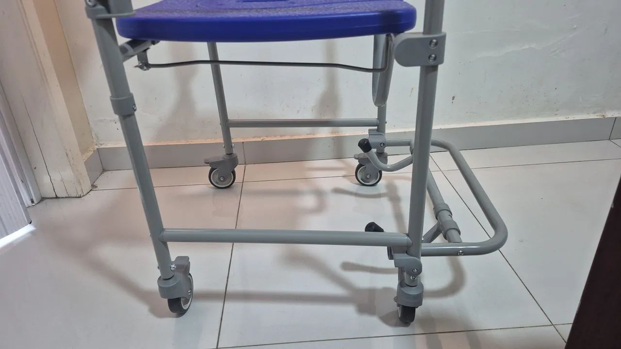Cadeira de banho - Foto 2