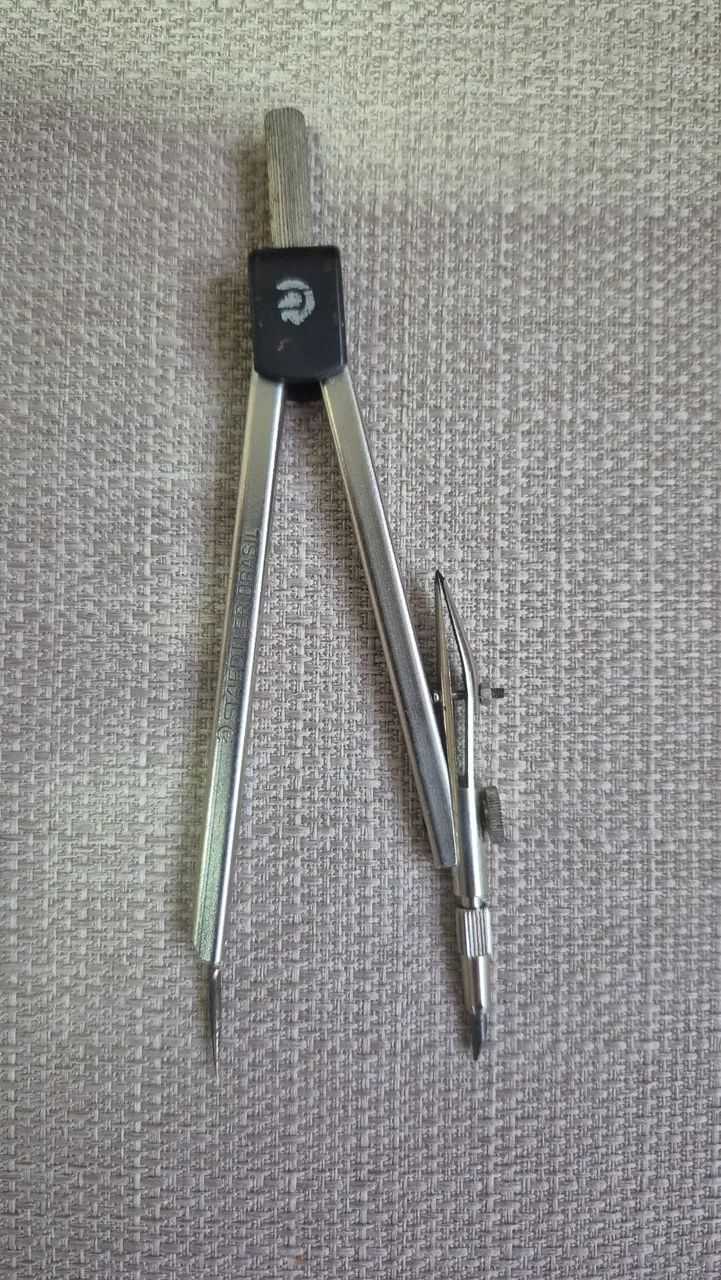 Compasso tradicional - STAEDTLER 557 13