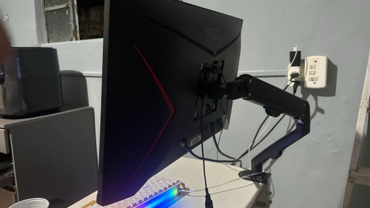 Monitor AOC 144hz (sem nenhum detalhe)  - Foto 2