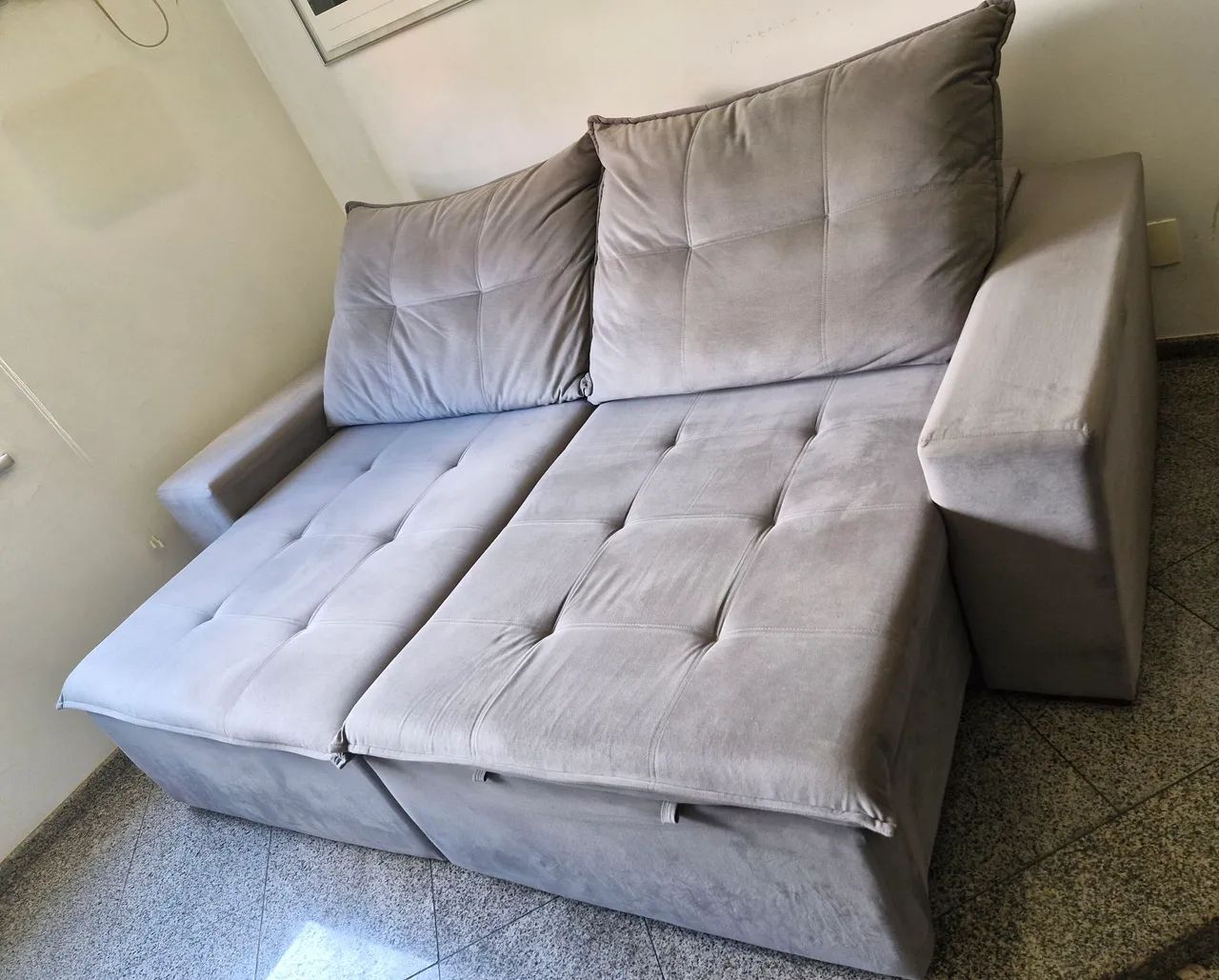 Sofá 4 lugares todo Chaise retrátil  - Foto 4