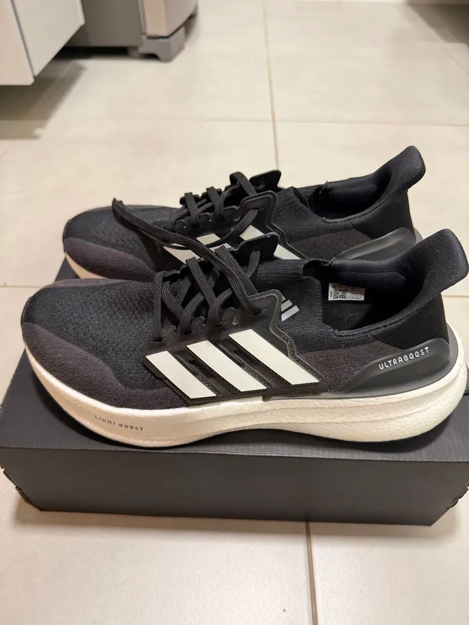 Tênis adidas Ultraboost 5 - Pouco usado - Foto 4
