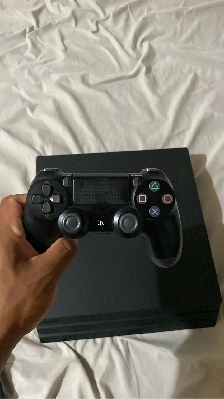 Ps4 pro 1 TB - Foto 3
