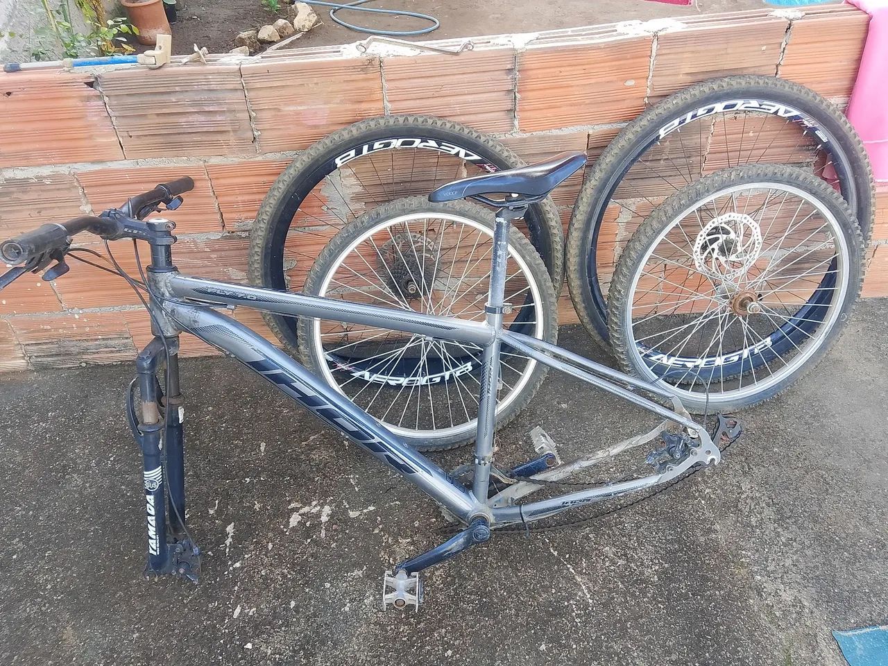 Vendo bicicleta ?
