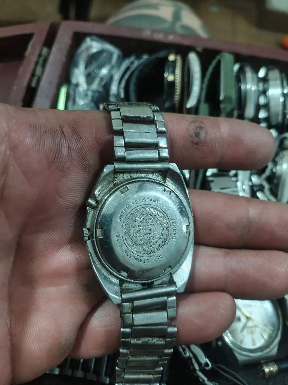 Relógio Orient , com pulseira faltando fecho - Foto 3