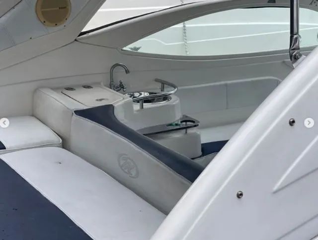 Lancha 24 pés / Motor Mercruiser 5.0 250HP - Foto 7