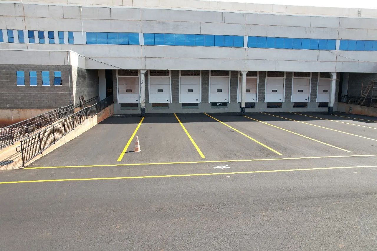 Condomínio para locação em Uberlândia com 1.968m² - Foto 5