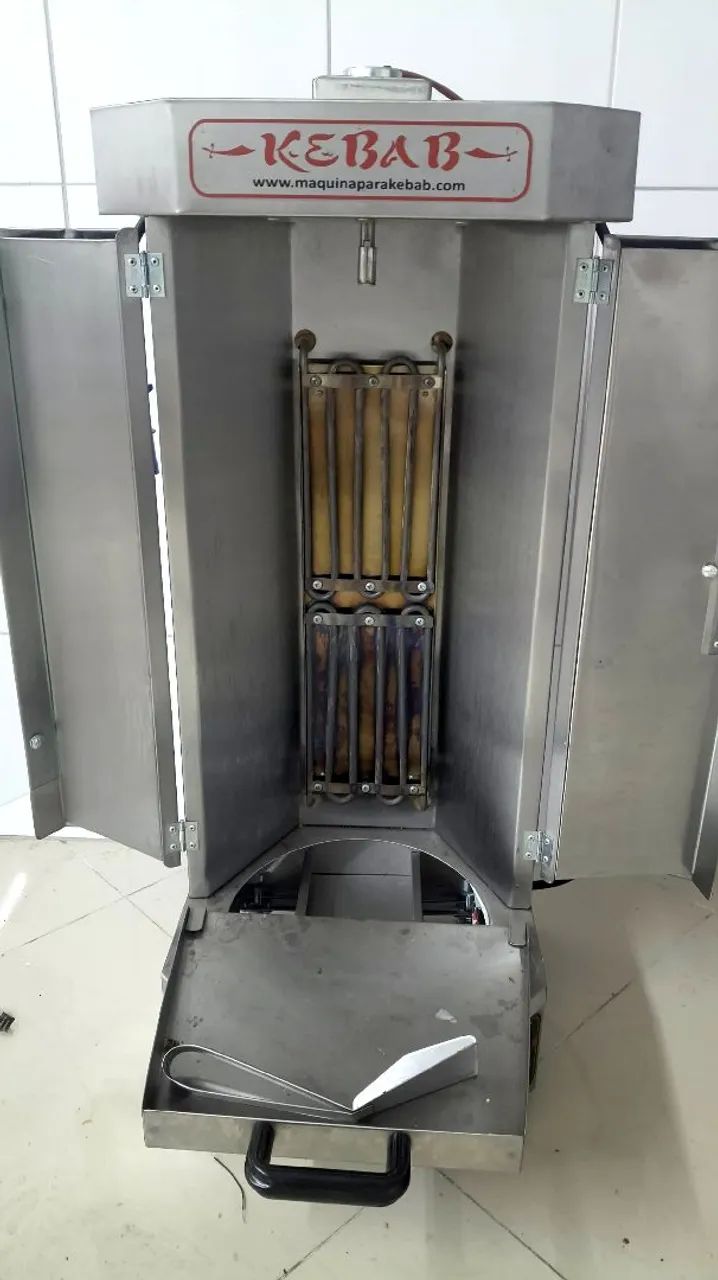 MAQUINA DE CHURRASCO GREGO ELÉTRICA ( 220V ). USADA SÓ 1 VEZ PARA TESTE.