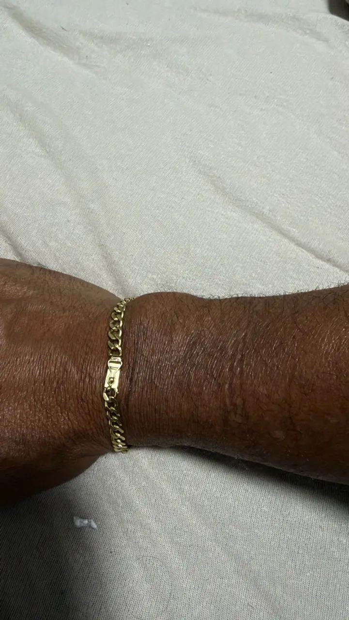 Pulseira de ouro maciça 