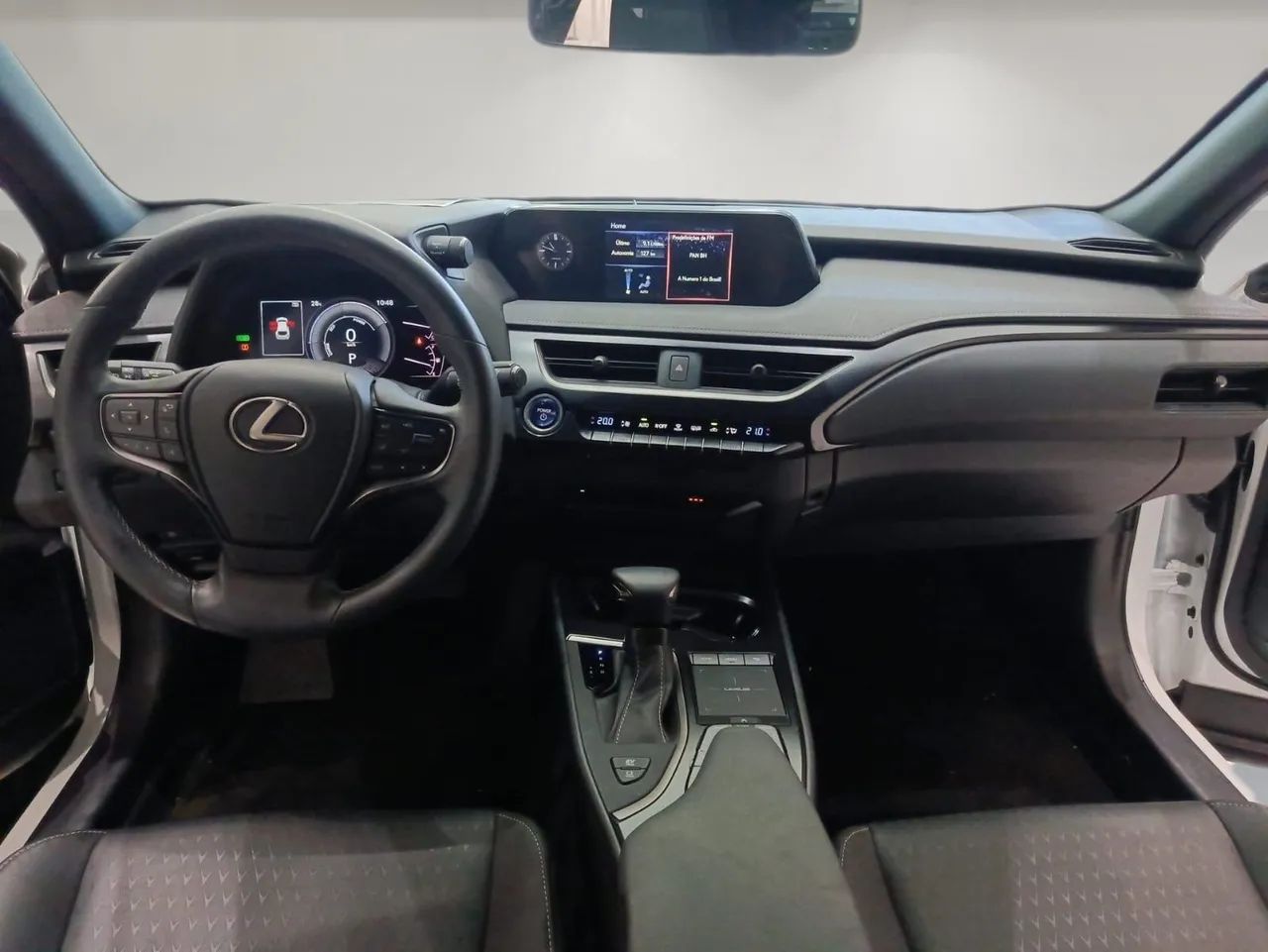 Lexus UX-250h Dynamic 2.0 16V Aut.(hybrid), foto 18 de 20