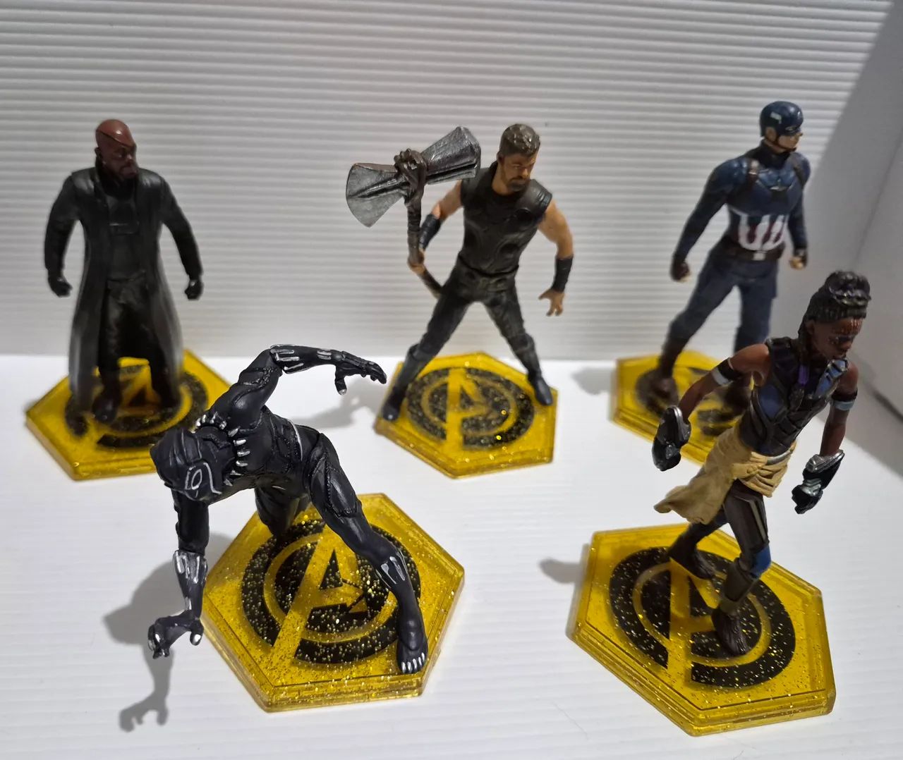 Lote Bonecos miniatura Marvel Avanger - Foto 3