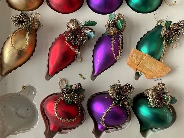 Bolas de Natal com enfeites - Foto 2