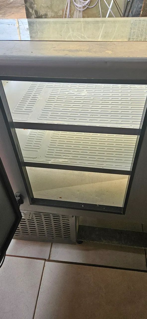 balcão refrigerado com vidro curvo - Foto 3