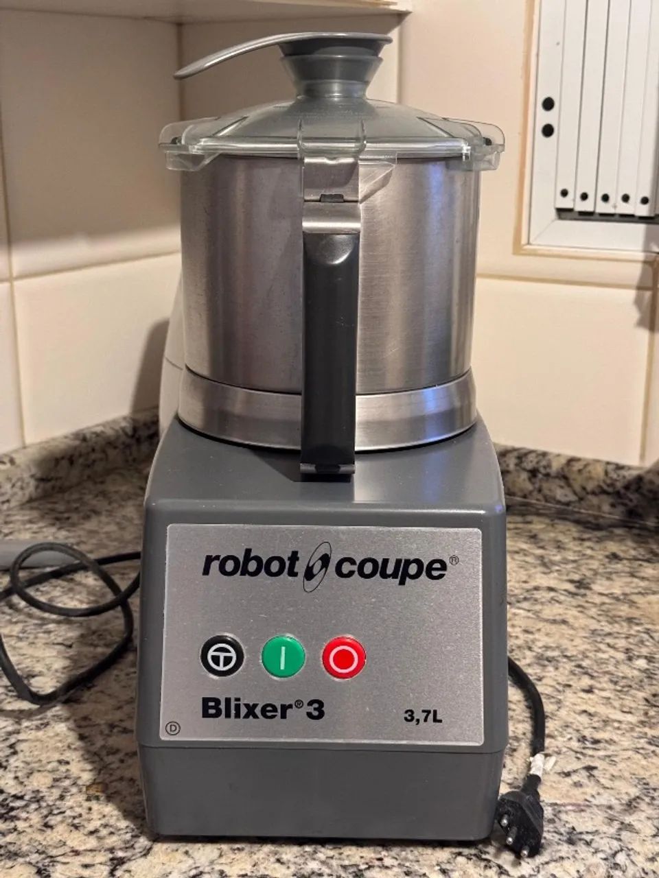 Blixer 3 3.7L Robot Coupe 