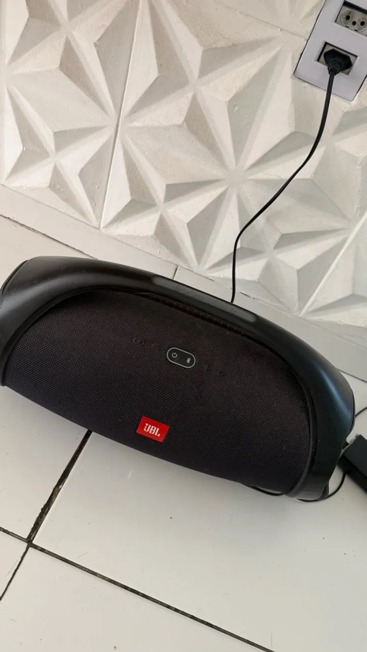 BOMBOX 2