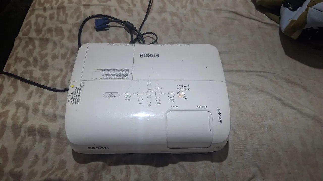 Projetor Epson PowerLite 78 - Foto 2