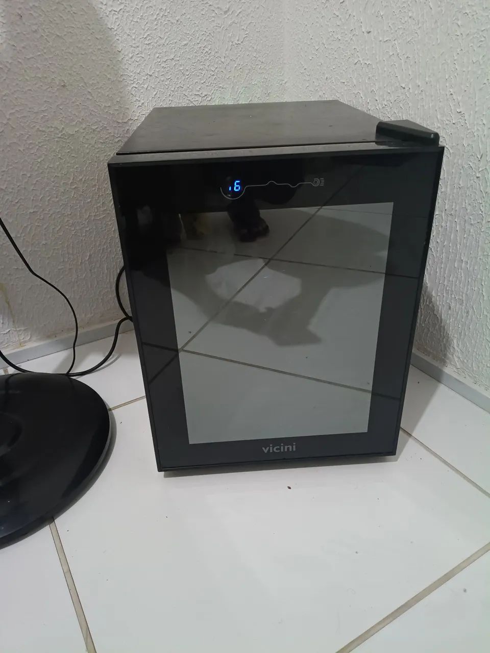 Vendo adega de vinho 