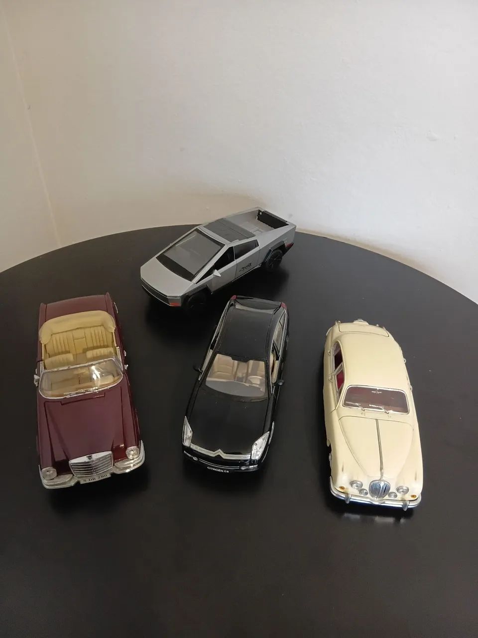 Lote miniaturas 1:18