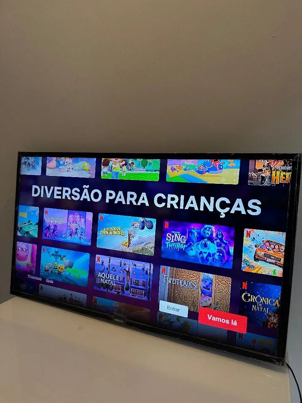 Smart tv Samsung 40 polegadas no plástico  - Foto 5
