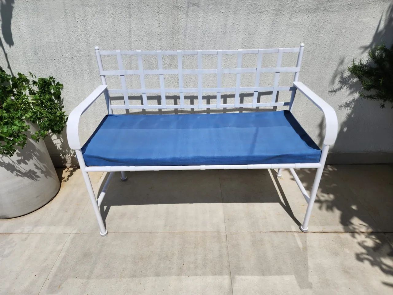 Banco e cadeiras galvanizadas para varanda ou piscina  - Foto 5