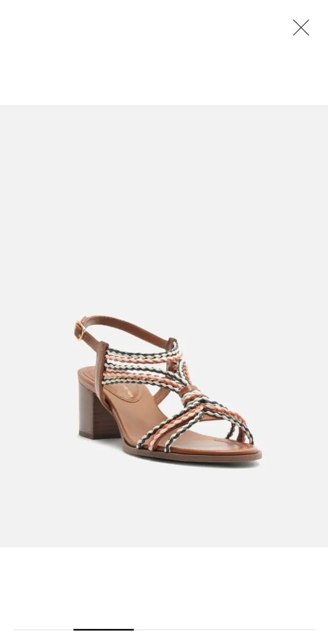 Vendo Sandália Arezzo 