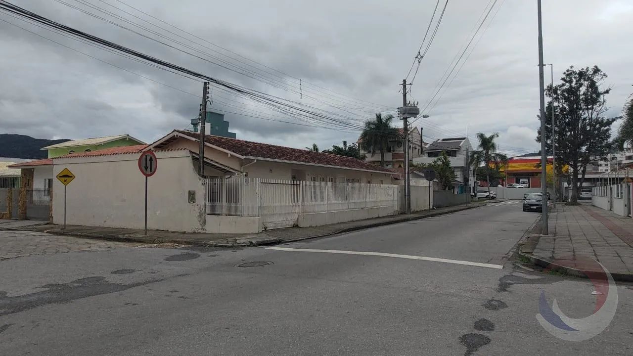 Terreno de 325m² no bairro Trindade - Foto 2