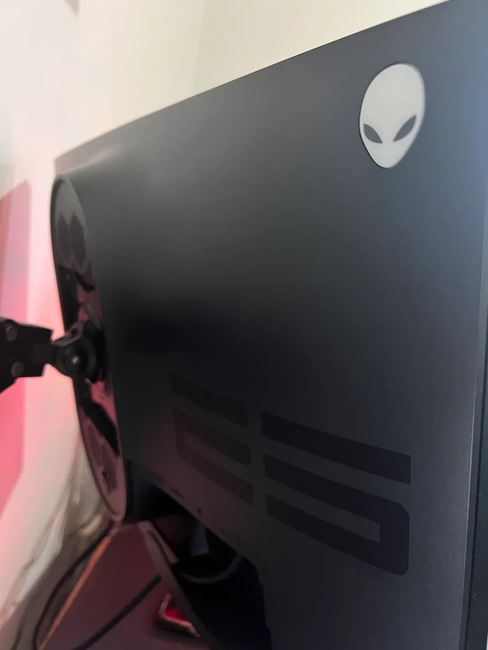 Monitor Alienware 240hz