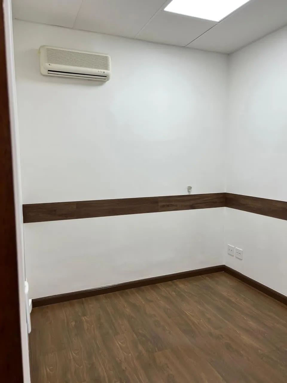Sala comercial na Avenida da Liberdade, 47 - Sala 52  29 m² - Foto 2