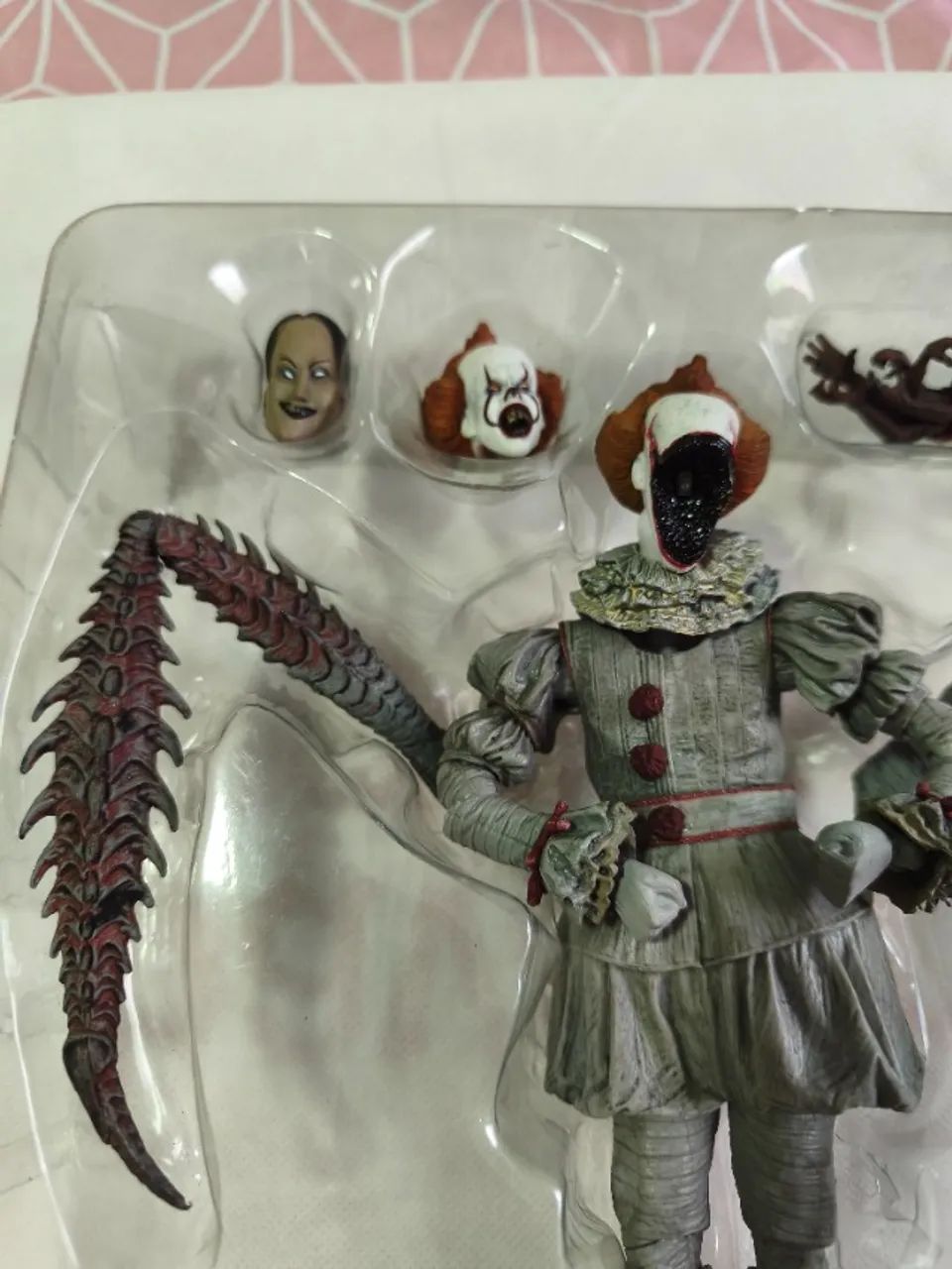 Boneco colecionável Pennywise  - Foto 2